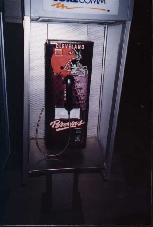 Browns phone.jpg (27288 bytes)